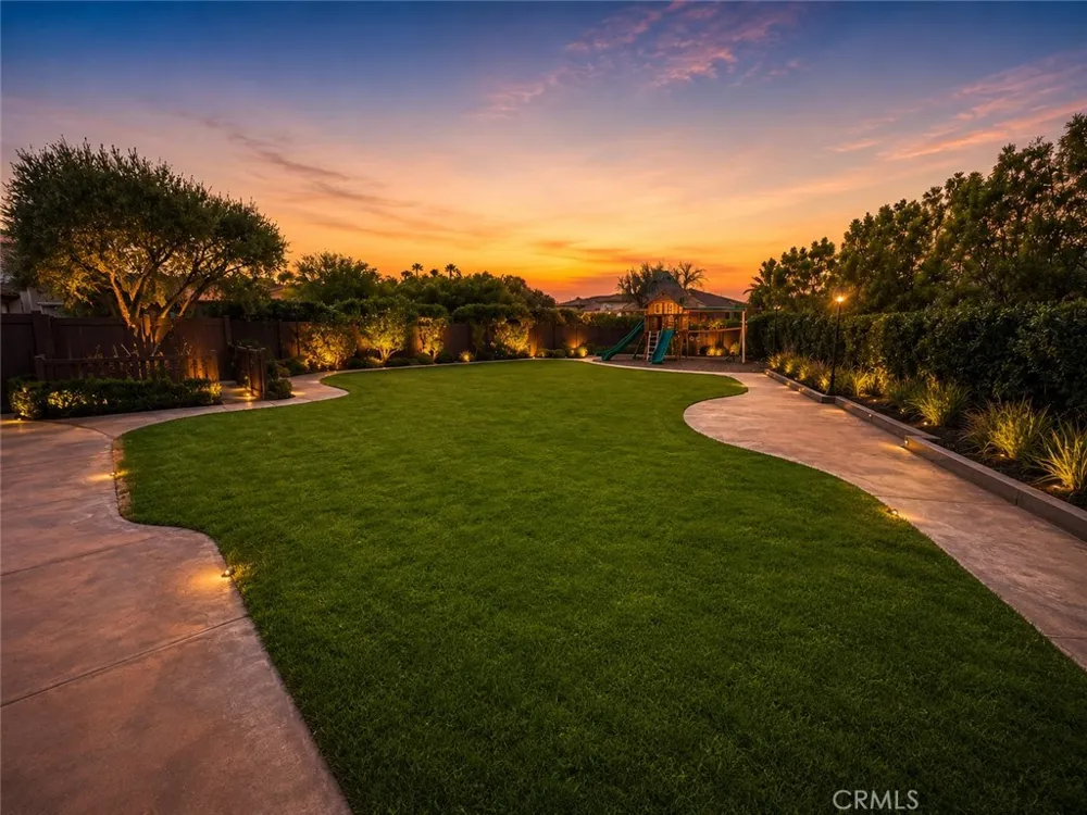 24219 Summer Creek Murrieta, CA 92562