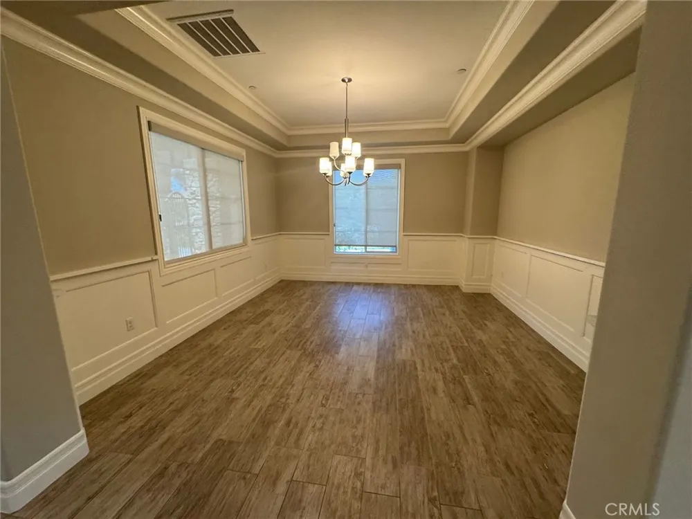 24219 Summer Creek Murrieta, CA 92562