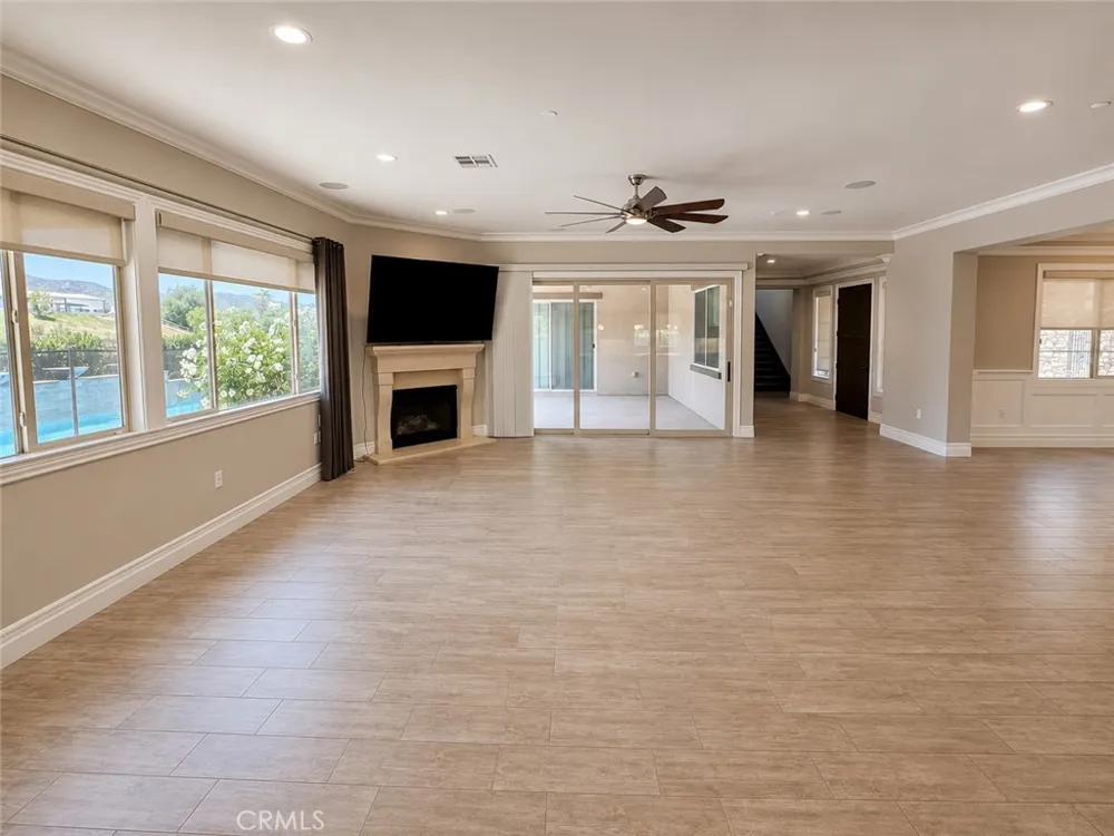 24219 Summer Creek Murrieta, CA 92562