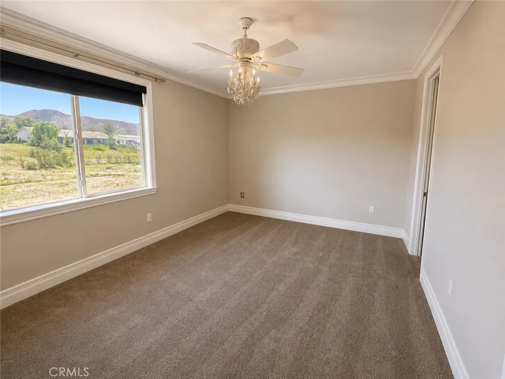 24219 Summer Creek Murrieta, CA 92562
