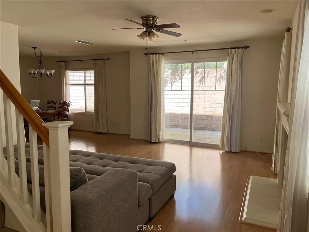 214 Violet Avenue #F Monrovia, CA 91016