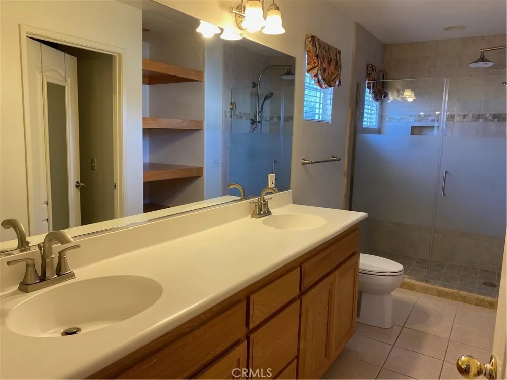 214 Violet Avenue #F Monrovia, CA 91016