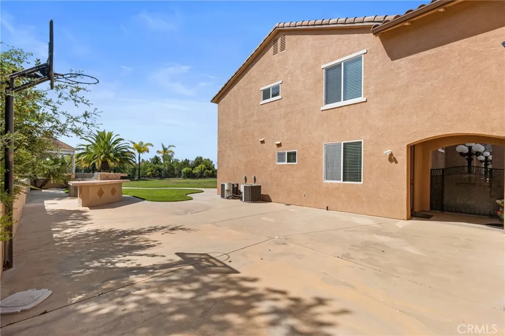 4068 Shady Ridge Circle Corona, CA 92881