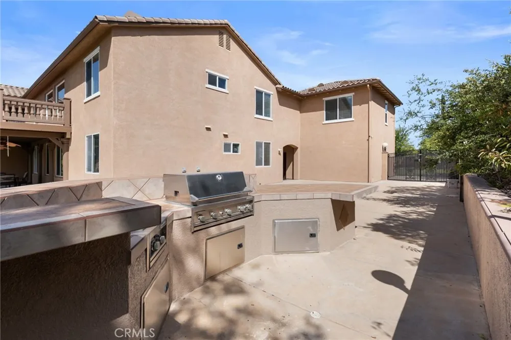 4068 Shady Ridge Circle Corona, CA 92881