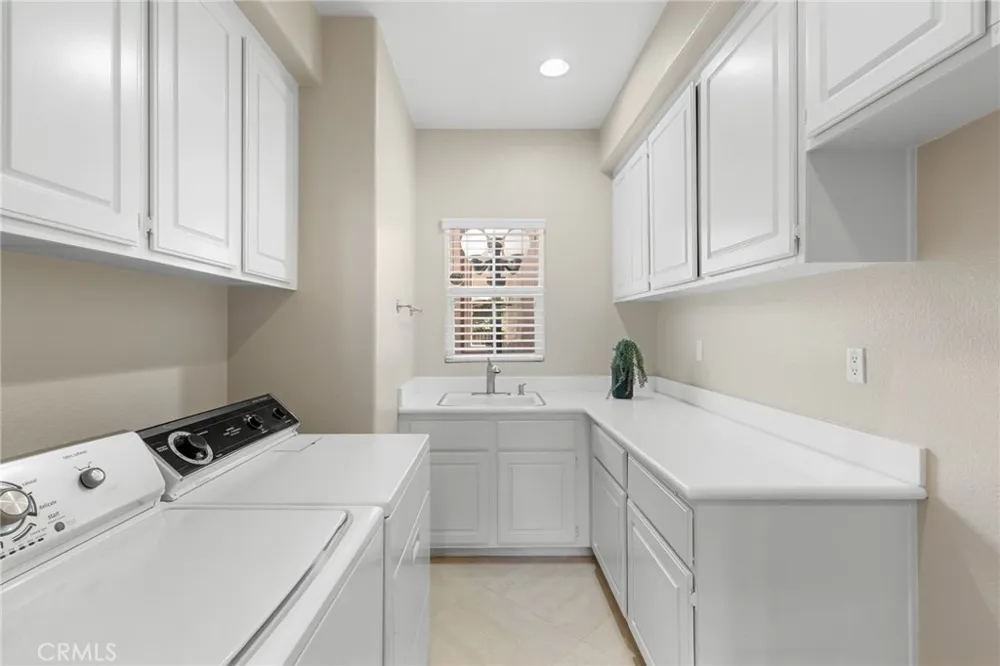 4068 Shady Ridge Circle Corona, CA 92881