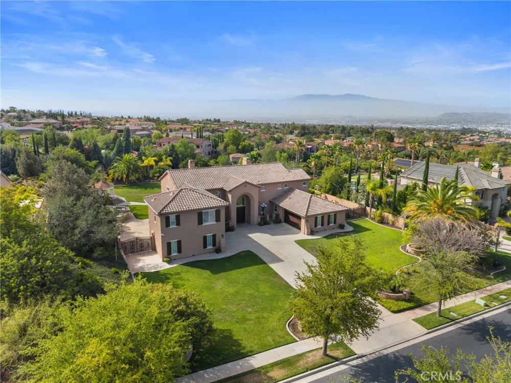 4068 Shady Ridge Circle Corona, CA 92881