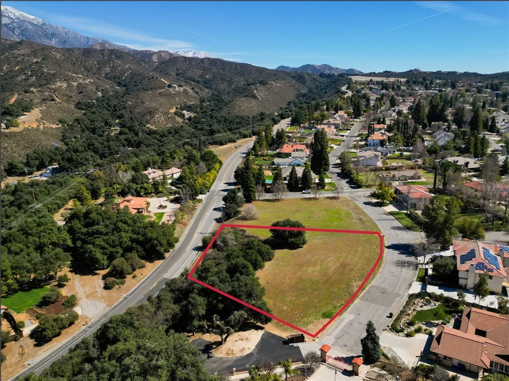 Wildwood View Drive Yucaipa, CA 92399