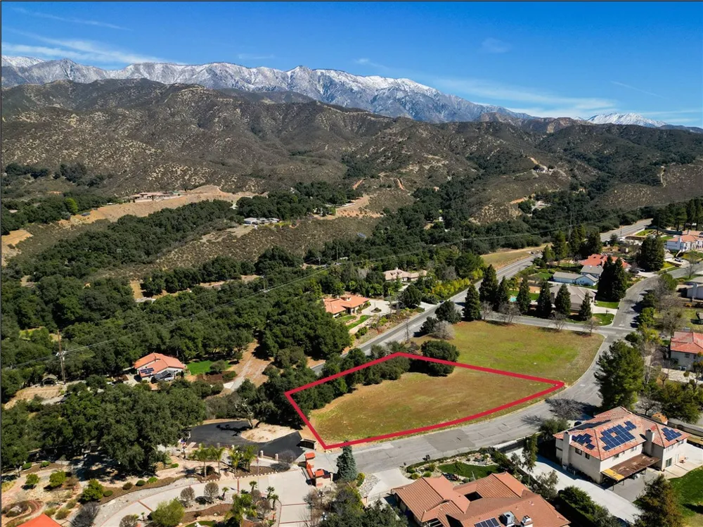 Wildwood View Drive Yucaipa, CA 92399