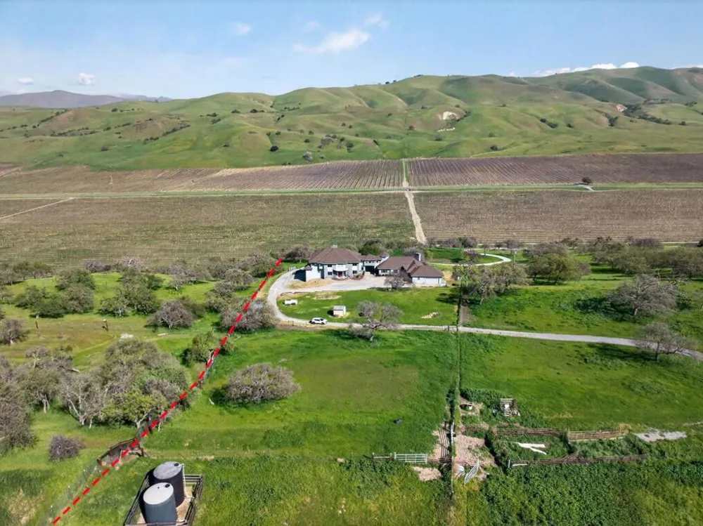 1500 Old Airline Highway Paicines, CA 95043