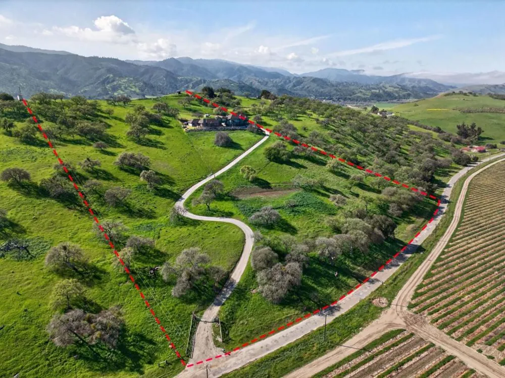 1500 Old Airline Highway Paicines, CA 95043