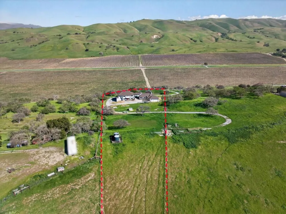 1500 Old Airline Highway Paicines, CA 95043