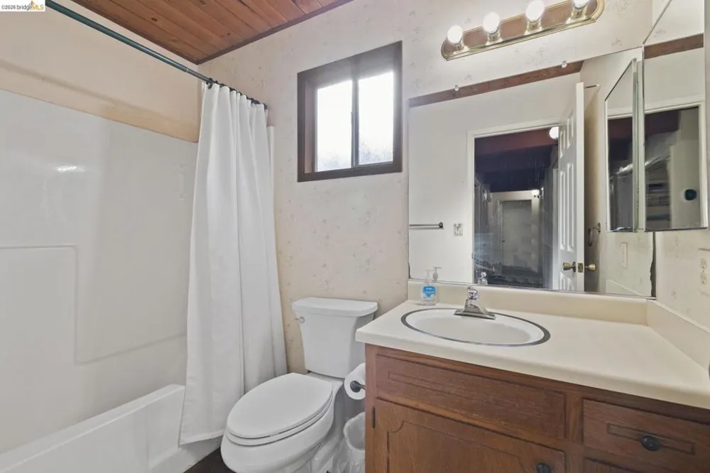 19331 Reid Cir Groveland, CA 95321