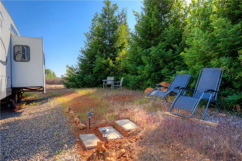 13828 Andover Magalia, CA 95954