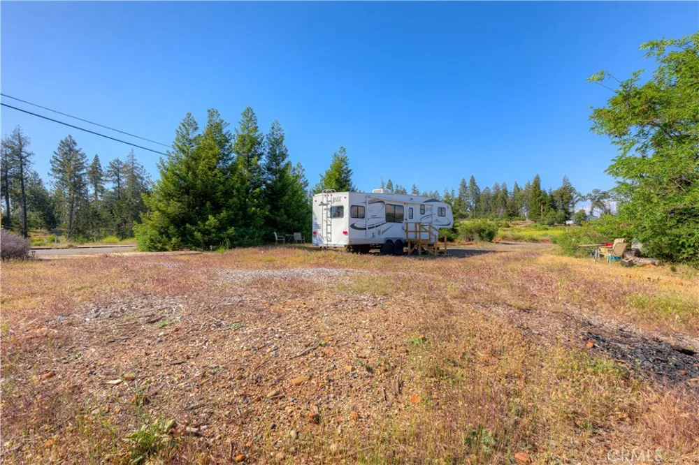 13828 Andover Magalia, CA 95954
