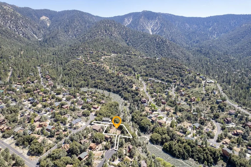 2100 Hickory Court Pine Mountain Club, CA 93222