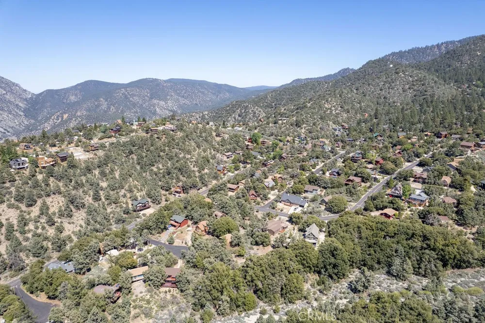 2100 Hickory Court Pine Mountain Club, CA 93222