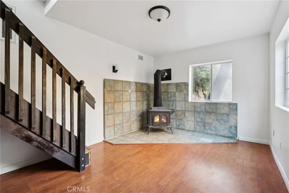 5866 Robin Oak Drive Angelus Oaks, CA 92305