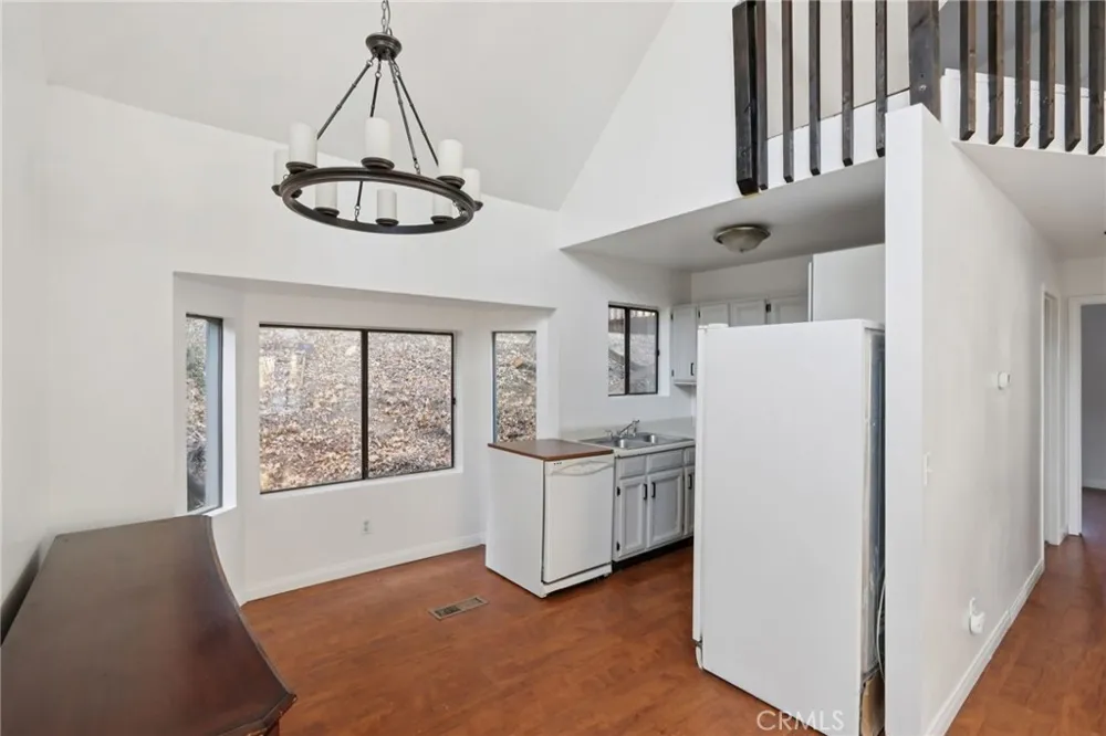 5866 Robin Oak Drive Angelus Oaks, CA 92305