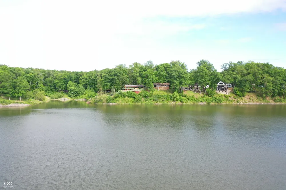 1908 Lee Kay Drive Rockville, IN 47872