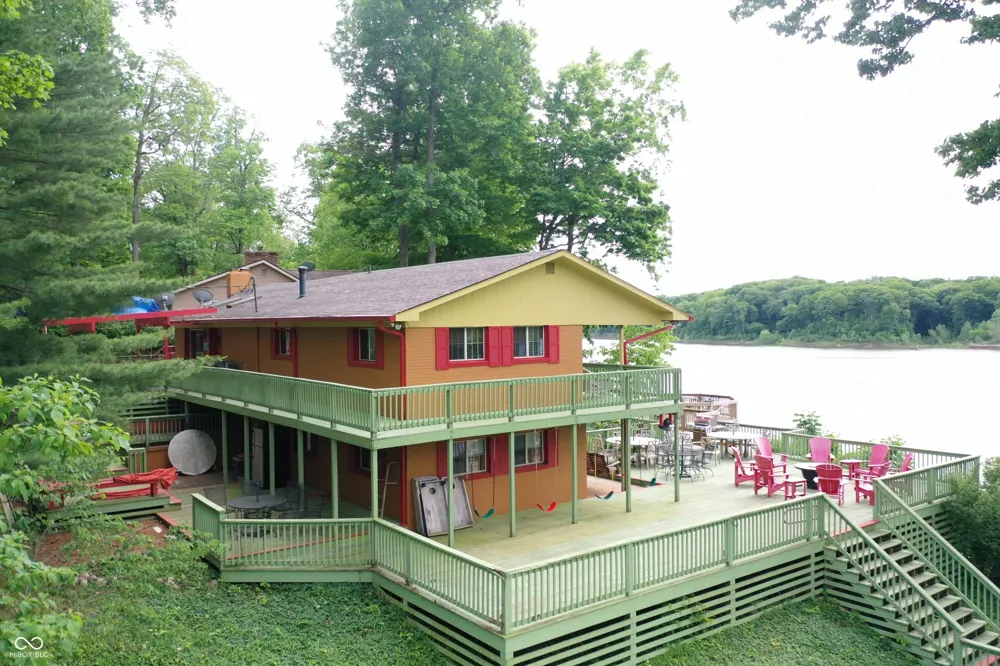 1908 Lee Kay Drive Rockville, IN 47872