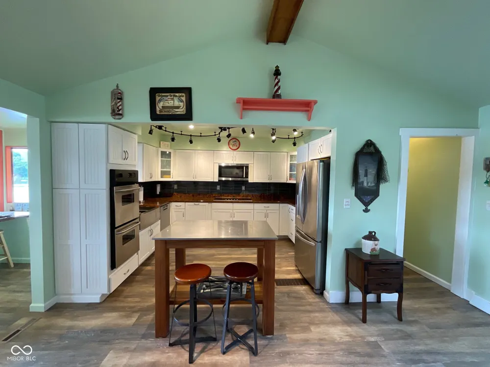 1908 Lee Kay Drive Rockville, IN 47872