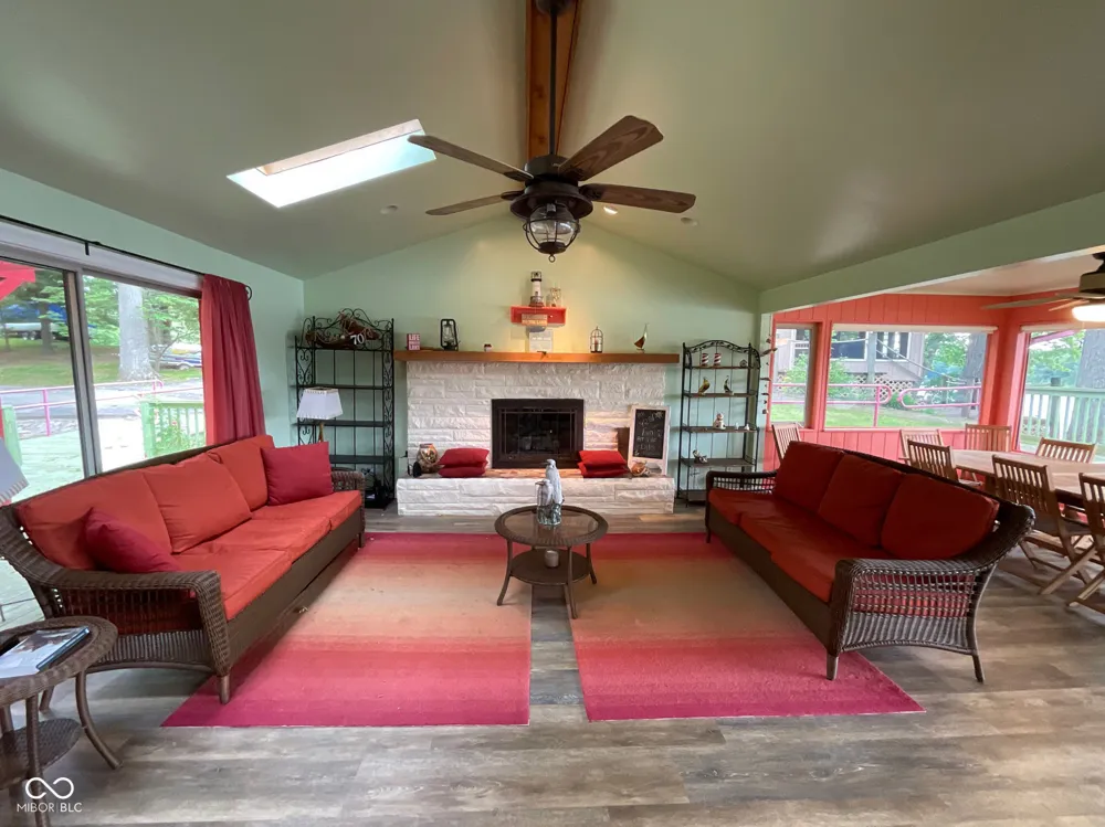 1908 Lee Kay Drive Rockville, IN 47872