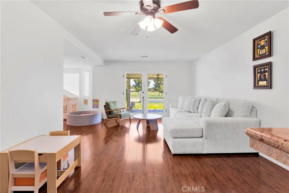 15118 Orchard Hill Helendale, CA 92342