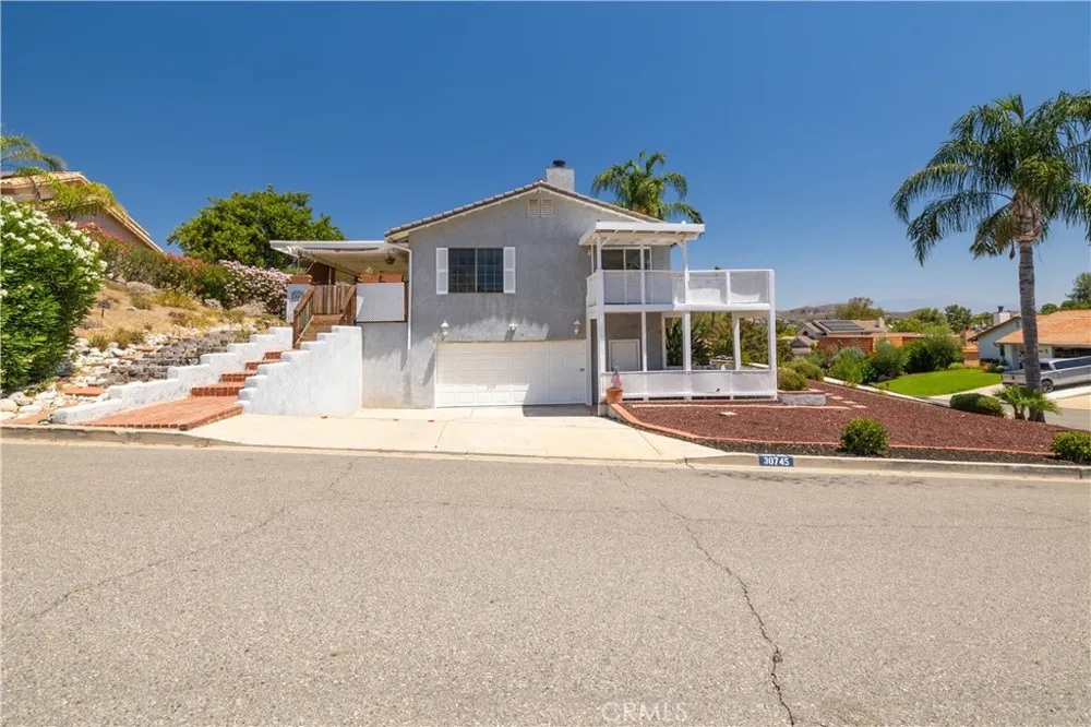 30745 Long Point Canyon Lake, CA 92587