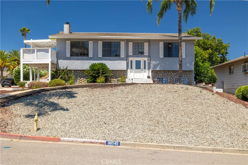 30745 Long Point Canyon Lake, CA 92587