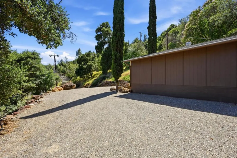 5156 Lake Road Lower Lake, CA 95457