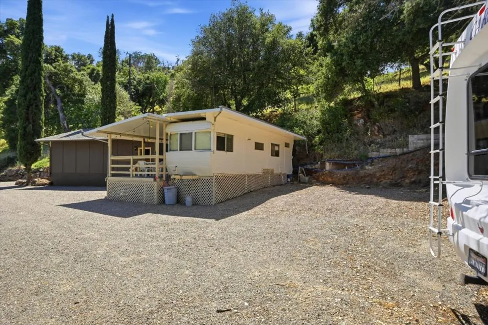 5156 Lake Road Lower Lake, CA 95457