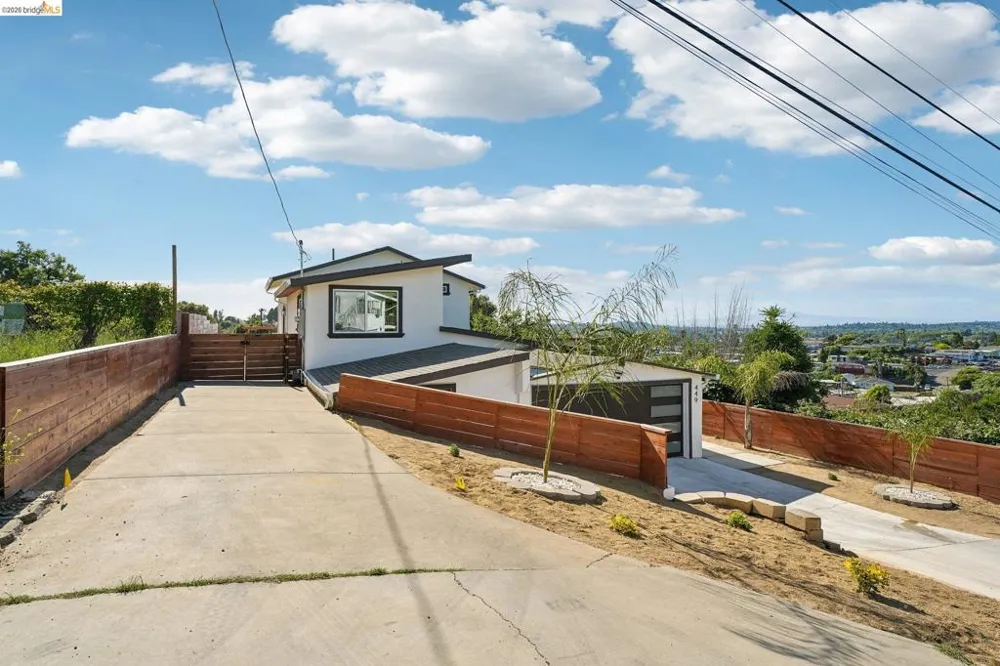 449 GILCREST Vallejo, CA 94591