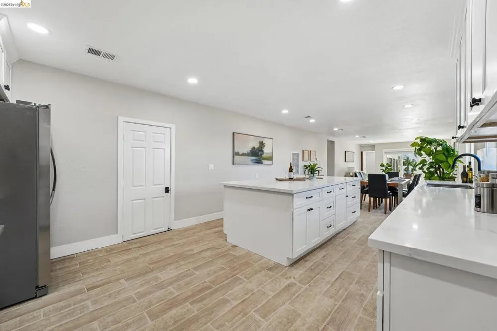 449 GILCREST Vallejo, CA 94591