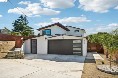 449 GILCREST