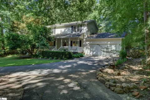 2011 Ridgeview Lane