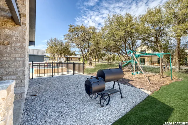 1450 Mountain Valley Concan, TX 78838