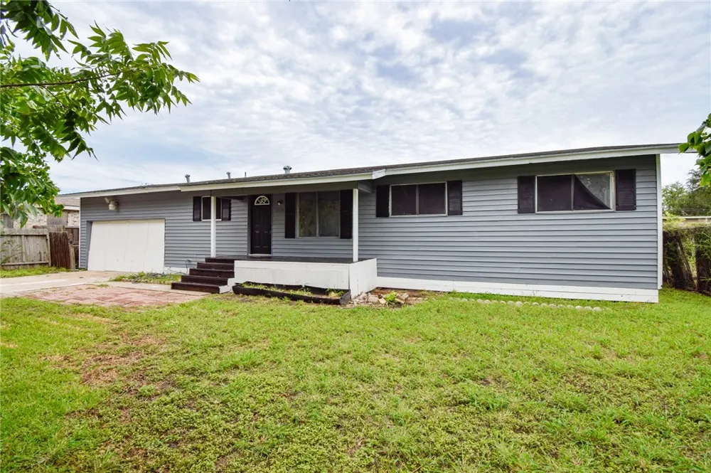 3616 Mulberry Street Corpus Christi, TX 78411