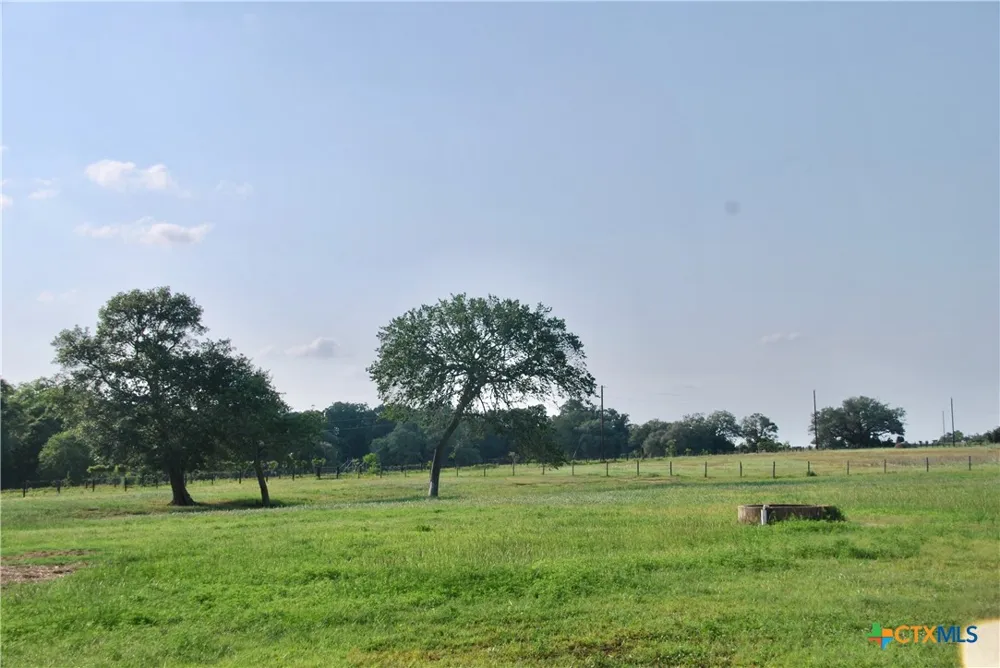 3545 E I 10 Frontage Road Schulenburg, TX 78956