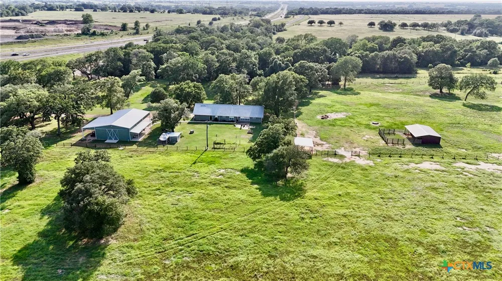 3545 E I 10 Frontage Road Schulenburg, TX 78956