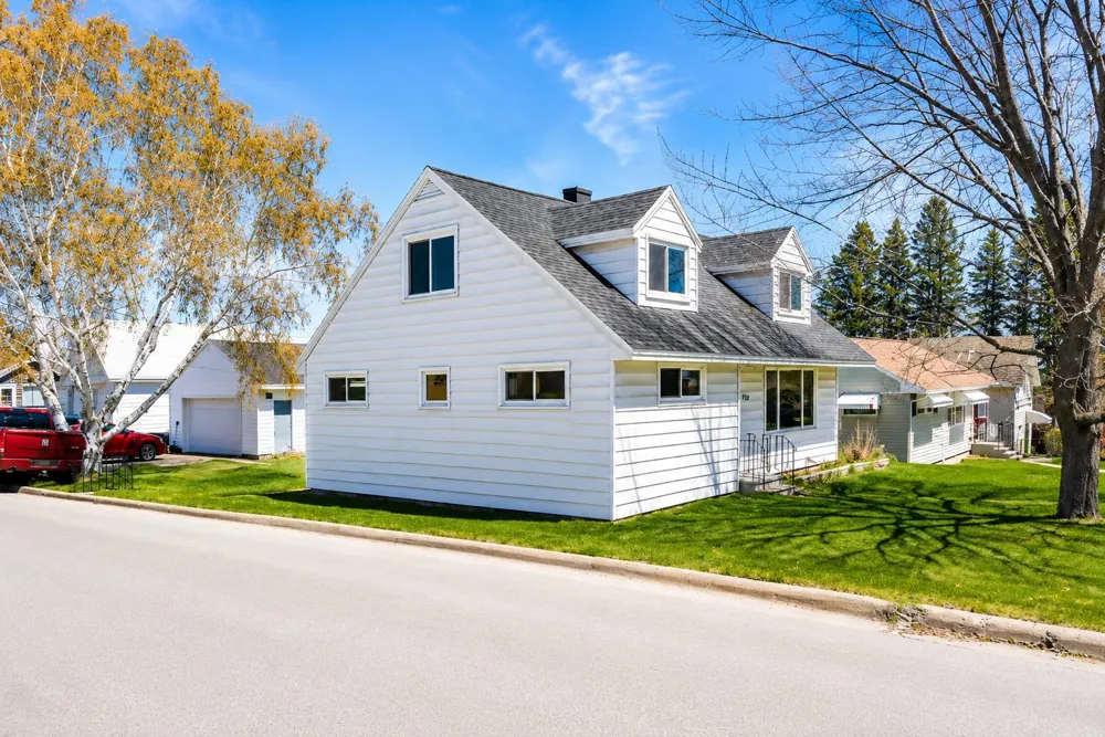 320 Michigan Avenue W Gilbert, MN 55741