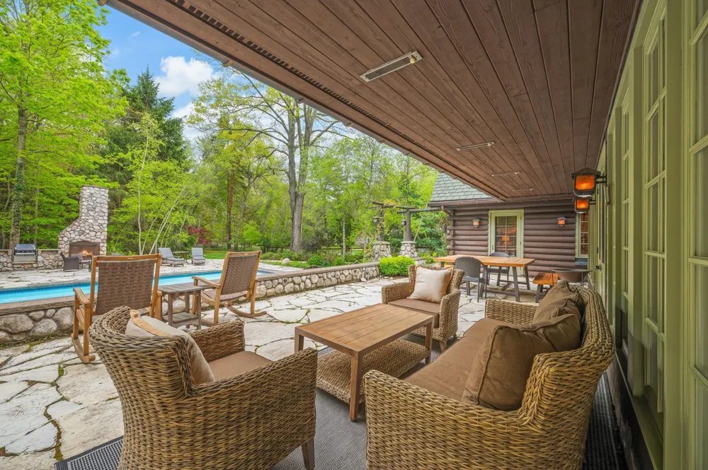 14657 Lakeshore Road Lakeside, MI 49116