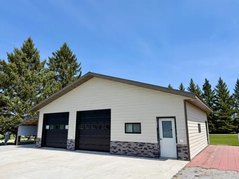 752 Hallberg Street SW