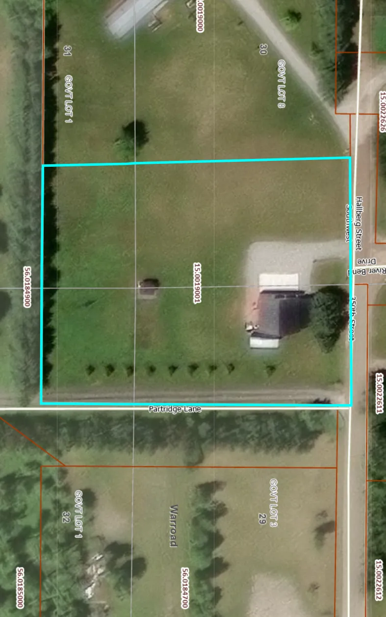 752 Hallberg Street SW Warroad, MN 56763