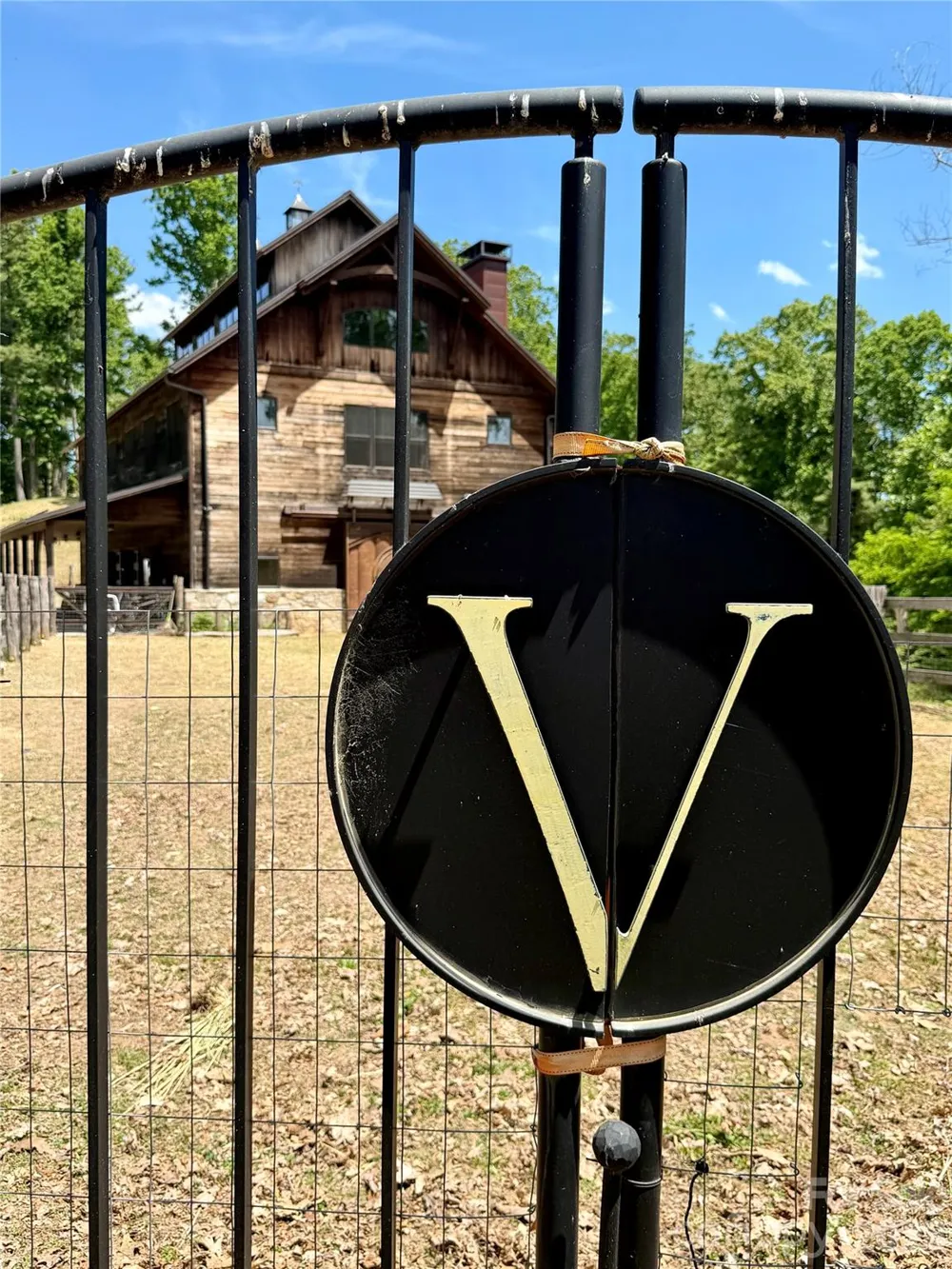 19 Villa Nova Drive Asheville, NC 28804