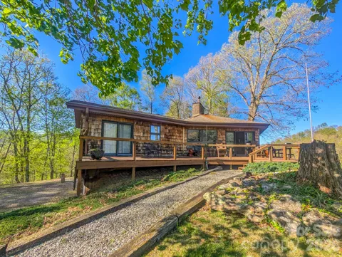 572 Pleasant Valley Road