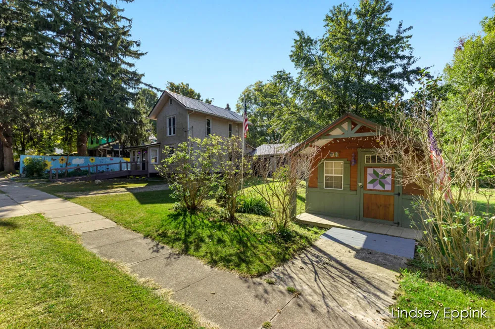 13764 W Ave E Vicksburg, MI 49097