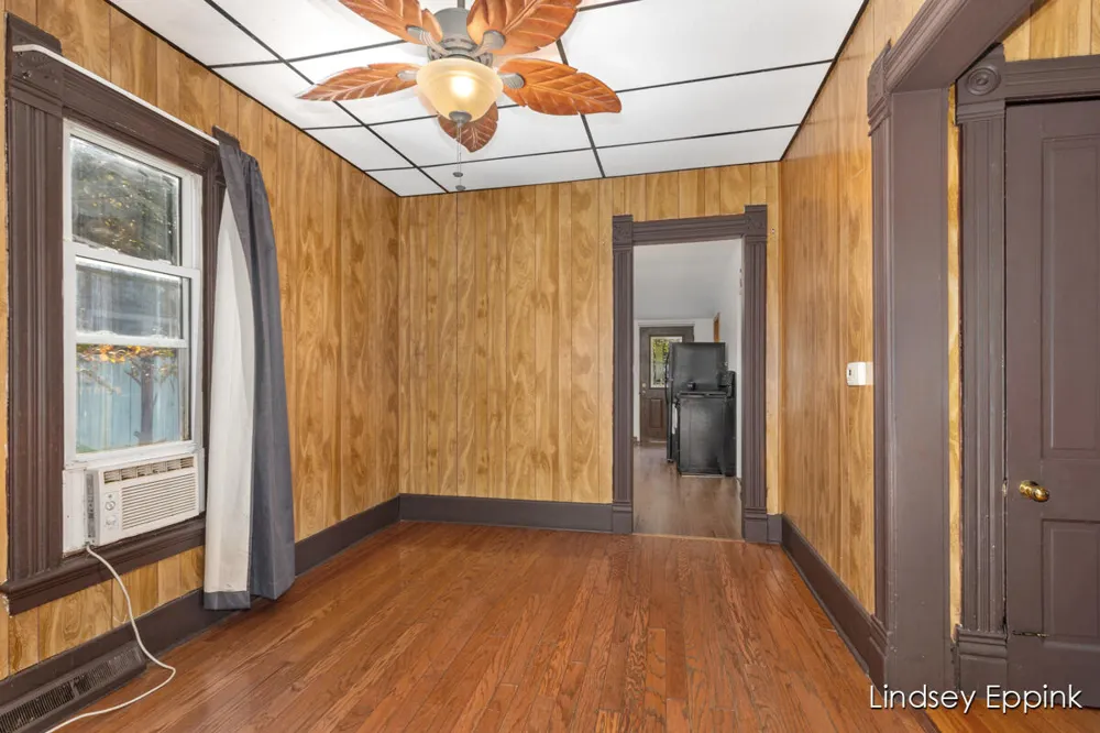 13764 W Ave E Vicksburg, MI 49097