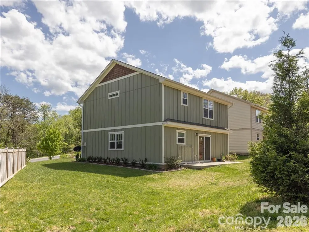 101 Towne Place Clyde, NC 28721