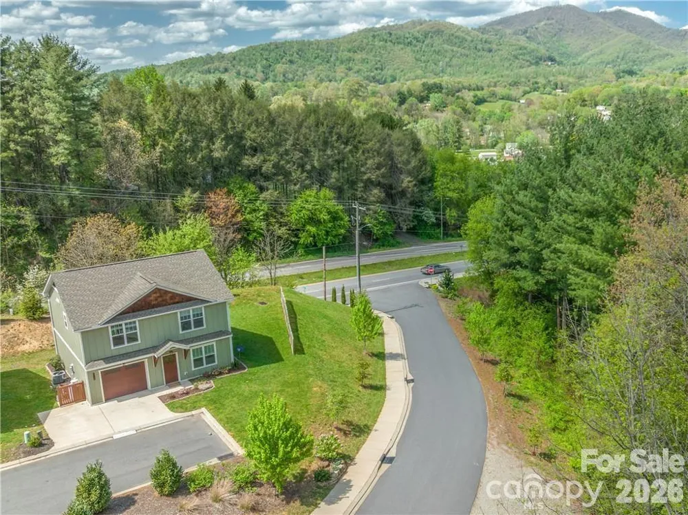 101 Towne Place Clyde, NC 28721