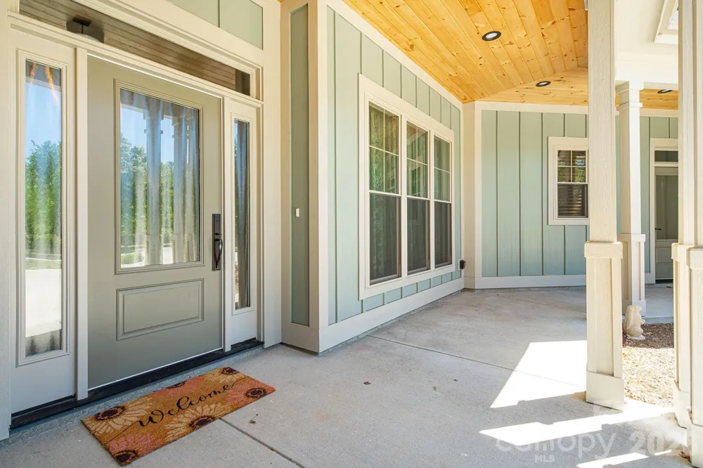 30 Shipman Parkway Flat Rock, NC 28731